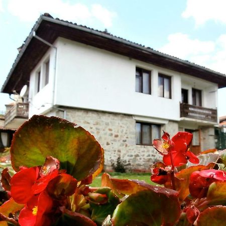 The Gates Apartments Koprivștița Exterior foto